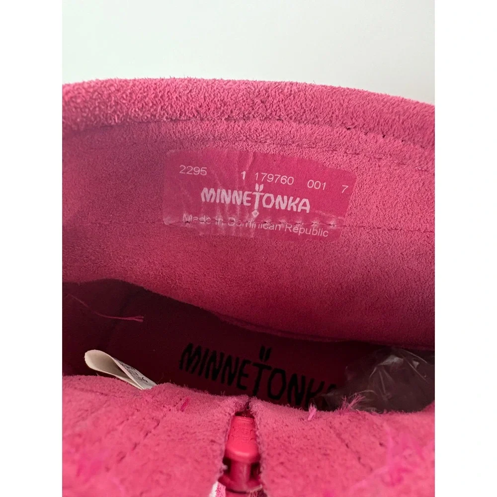 Minnetonka Kids Hot Pink Suede Fringe Moccasin Ankle Boots 2295 Big Kids Size 1